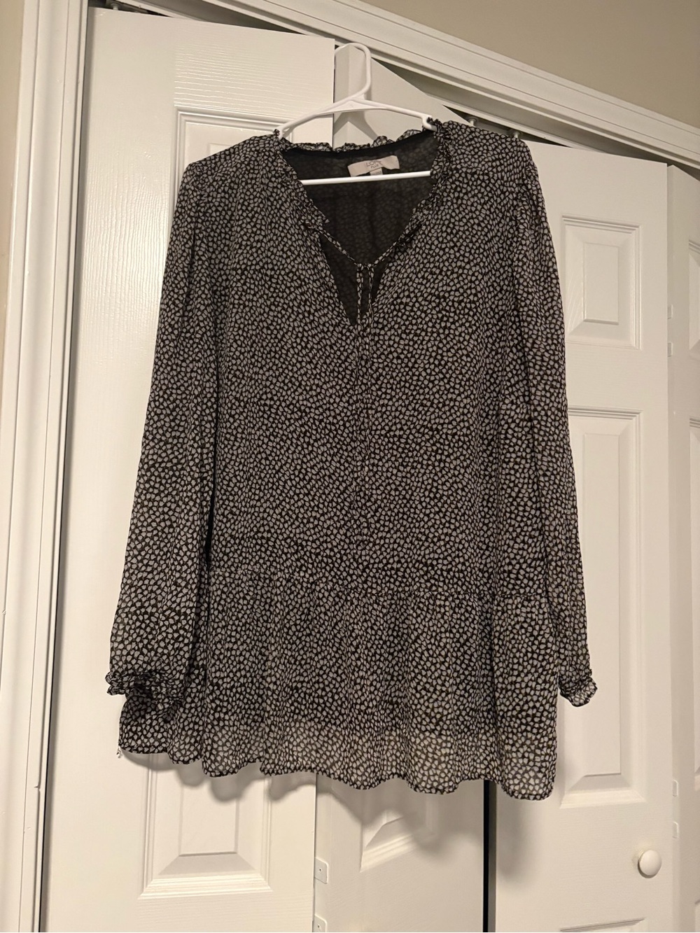 LOFT Black and White Printed Long-Sleeve Peplum Dress